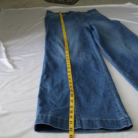 SPANX Wide Leg Seamed Front Jeans - Size M - Pull on - Picture 9 of 12